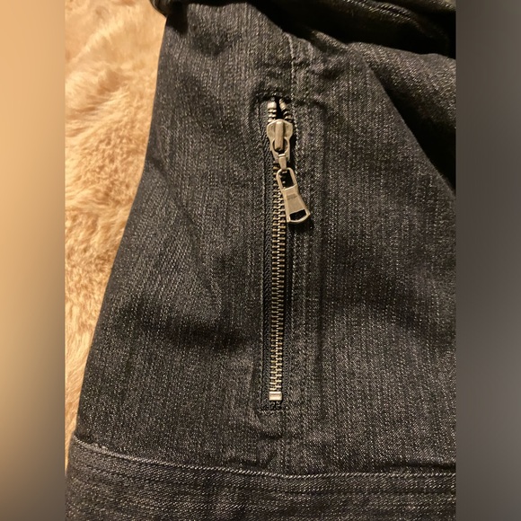 Spanner size 10 woman’s jean jacket - Picture 4 of 7